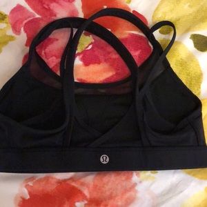 Lululemon sports bra size 8
